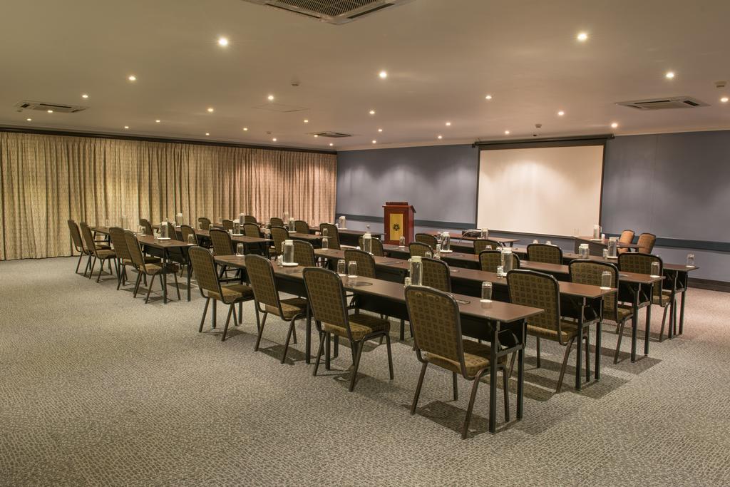 Peermont Mondior Hotel غابورون المظهر الخارجي الصورة