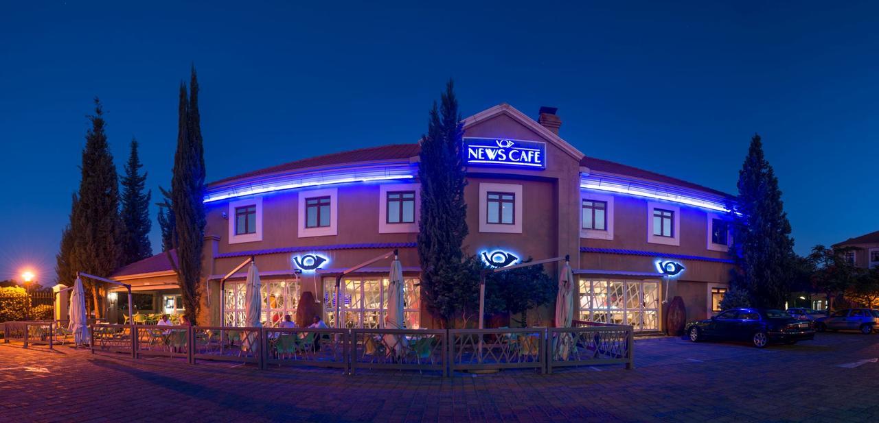 Peermont Mondior Hotel غابورون المظهر الخارجي الصورة