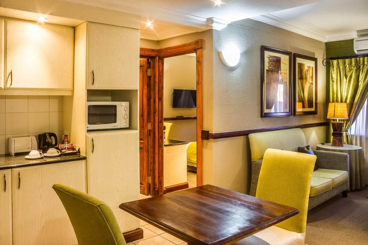 Peermont Mondior Hotel غابورون المظهر الخارجي الصورة
