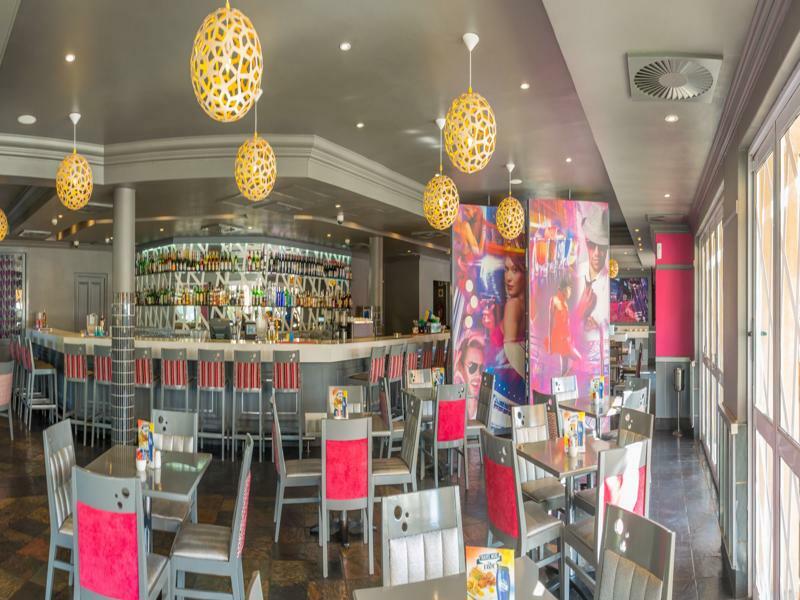 Peermont Mondior Hotel غابورون المظهر الخارجي الصورة