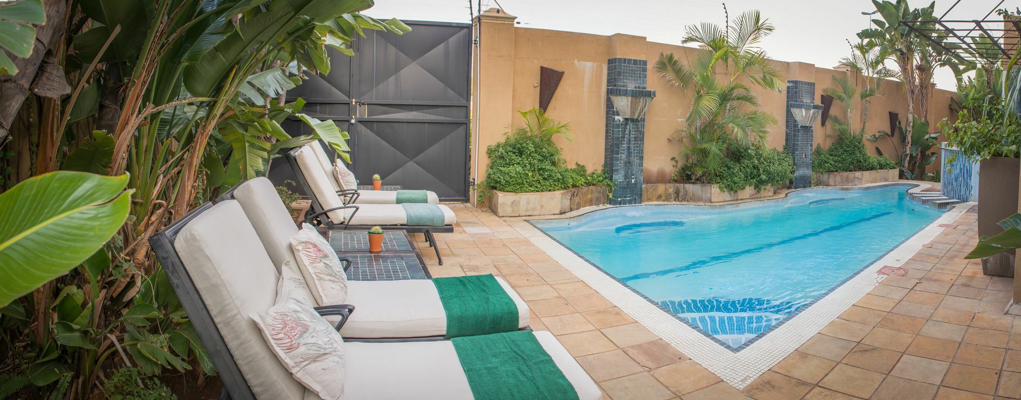Peermont Mondior Hotel غابورون المظهر الخارجي الصورة