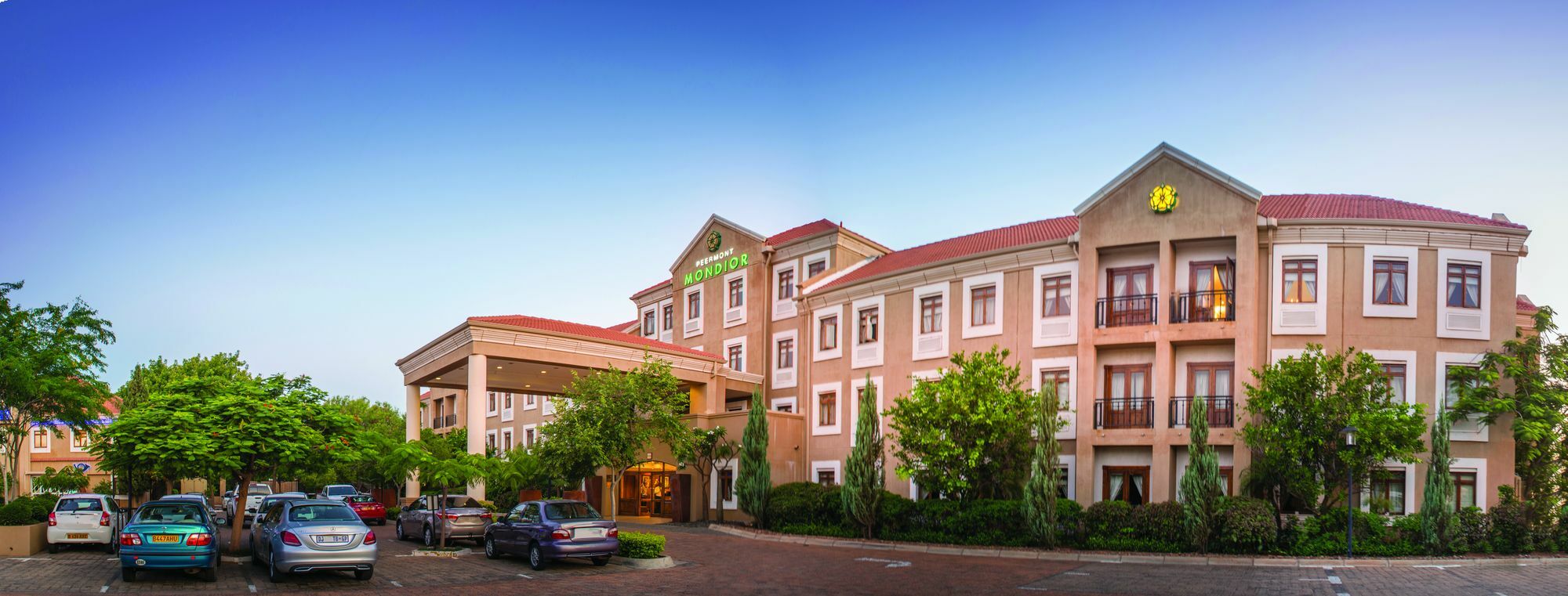 Peermont Mondior Hotel غابورون المظهر الخارجي الصورة
